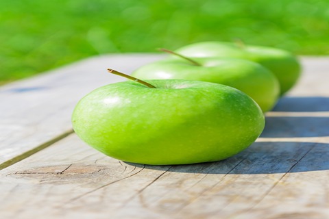 فروش سیب سبز مشهد + قیمت خرید به صرفه